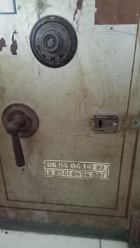 AHLINYA KUNCI RANGKAS MENERIMA PANGGILAN 24JAM HP/WA:0838-1271-1984